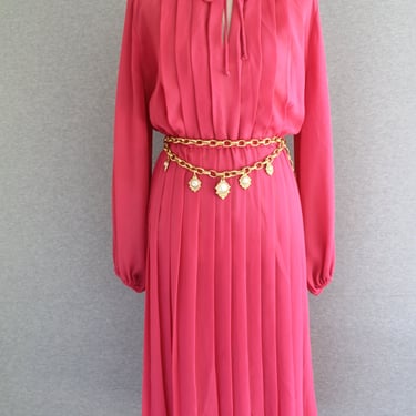 1970s - Dusty Rose - Pleated - Crepe - Elastic waist - Dress - by THEMES - Estimated  L 