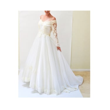 Vintage 60s 70s Chiffon Wedding Dress GOWN White Long Sleeve Lace Wedding Dress Medium Large 70s White Chiffon long sleeve Wedding Gown 