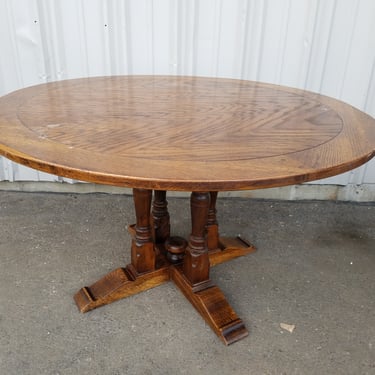 Vintage Oak Round Table