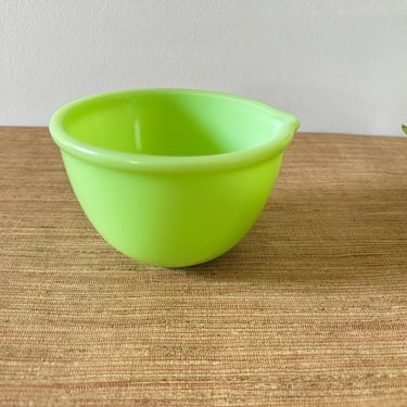 Vintage Jadeite Mixing Bowl with Spout 