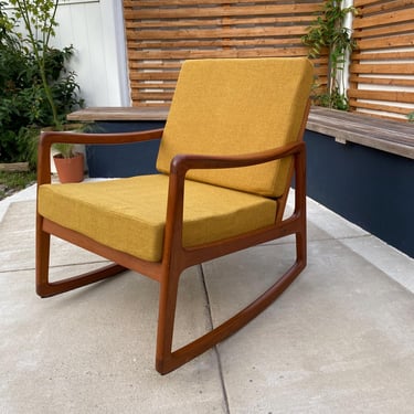 Vintage Rocking Chair by Ole Wanscher for France and Son model fd-120 