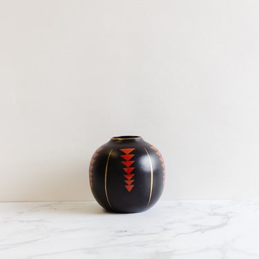 saint-ghislain Belgium art deco vase