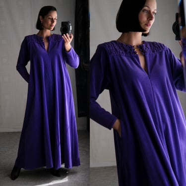 Vintage 70s DAVID BROWN for I.Magnin Purple Velvet Kaftan Dress w/ Hidden Pockets | Made in USA | 1970s Designer Velvet Caftan House Dress 