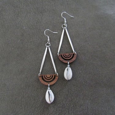 Cowrie shell and wooden mid century modern earrings 3 