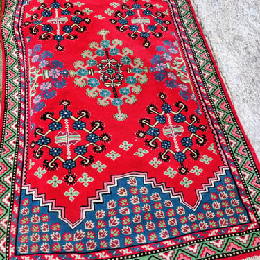 Vintage Tunisian Floor Carpet/ Vintage Home Decor / Old Carpet With Fringers / Beautiful Floor Rug / Mid Century Modern Carpet/ Oriental Rug 