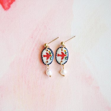 Elegant Bird Flower Earrings, Redbird Charm, Handmade Porcelain Earrings, Handmade Charms, Red and White Ceramics, Freshwater Pearls 