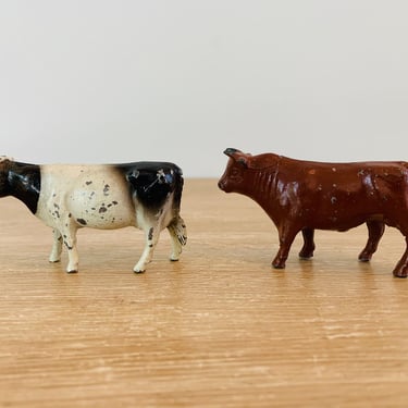 Vintage Metal Cow and Bull Toys Zoo Farm Figures Metal Toys 