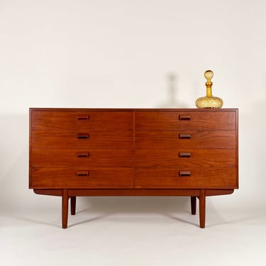 Børge Mogensen Teak Eight-Drawer Dresser – Danish Modern Masterpiece