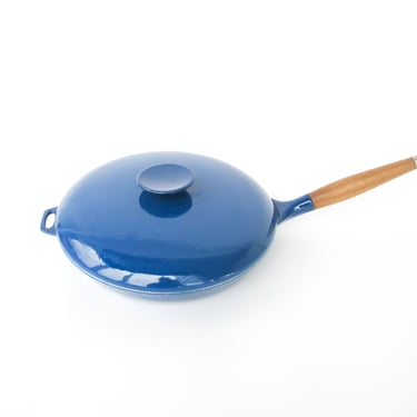 NEW - Copco Blue Enamelware Cast Iron Skillet with Button Top Lid and Wood Handle 