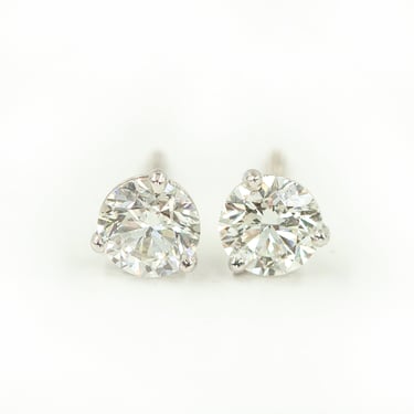 Diamond Stud Earrings in 18 karat White Gold