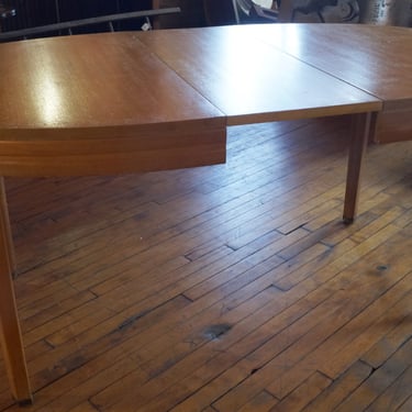 Danish Style Blonde Oval Table w 1 Leaf