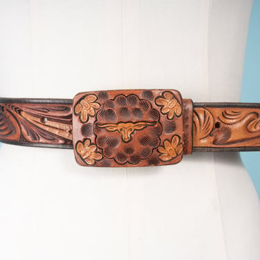 1970s Gameson Hand Tooled Leather Buckle and Belt 