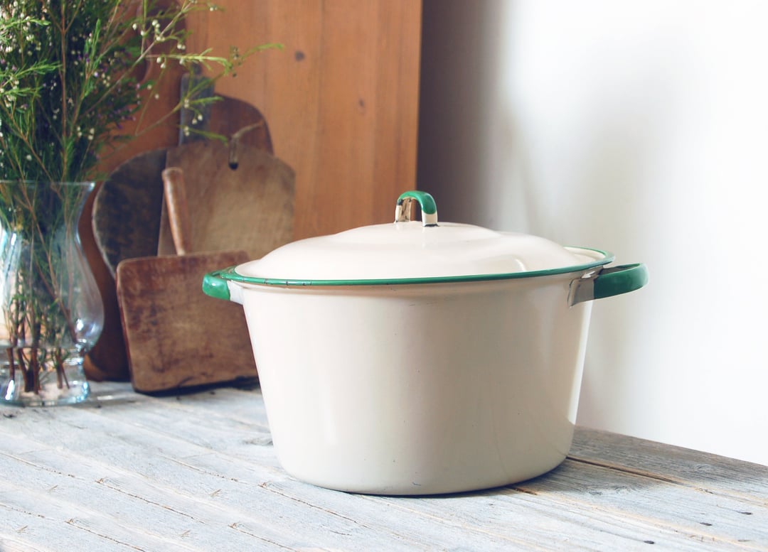 Vintage Enamelware Tan/beige and Green Metal Small Dish Pan, Metal