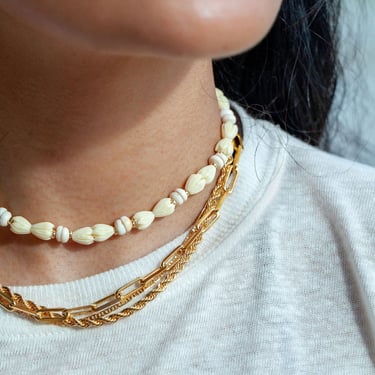 Pikake Puka Shell Necklace, Shell Choker Necklace, Delicate Flower Necklace, Gift for Her,Hawaii Necklace, Wedding Necklace, Hawaii Gift Her 