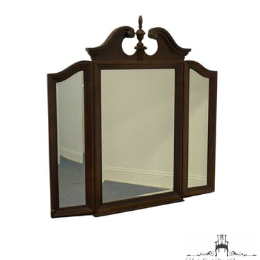 BROYHILL FURNITURE Cherry Traditional Chippendale Style 52