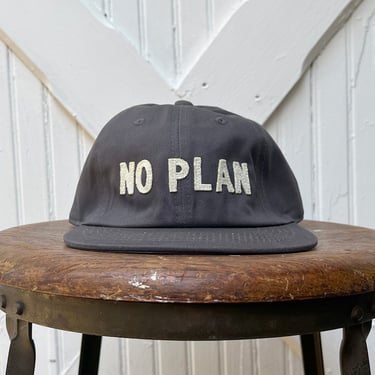 NO PLAN - Gray Flat Bill Hat