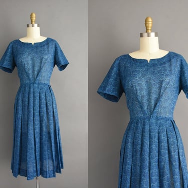 1950s vintage Blue Cotton Print Short Sleeve Dress | Small 