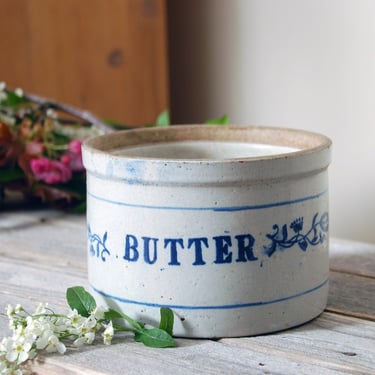 Stoneware butter crock / antique butter crock / Blue Onion crock / rustic farmhouse decor / white farmhouse / blue and white vintage crock 