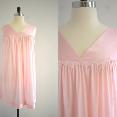 1980s Vanity Fair Pink Night Gown 