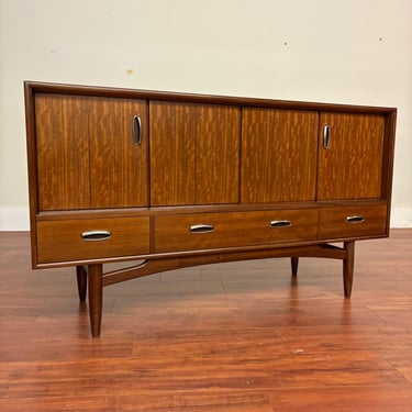 G-Plan Compact Bifold Doors Sideboard