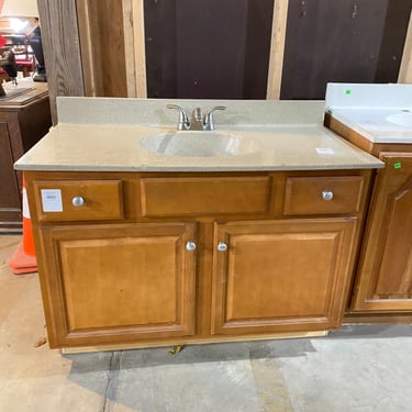 Freestanding Single Bathroom Vanity with Integrated Sink and Countertop