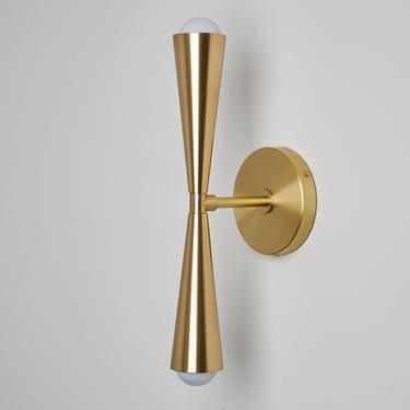 Modern Wall Sconce - Bathroom Vanity Lighting - Brass Light Fixture - Minimalist Wall Sconce - Classic Look 