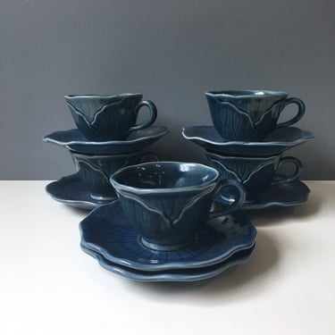 Metlox Lotus medium blue cups and saucers - set of 5 - 1980s vintage 