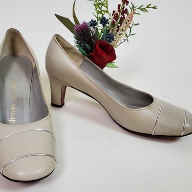 Vintage 1960s mod heels by Andrew Geller. Amazing details. (Size 6.5) 