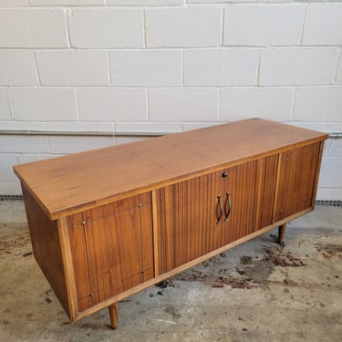 Mid 60s Lane Cedar Chest