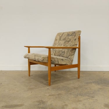 Vintage Czech Mid Century Modern Lounge Chair 