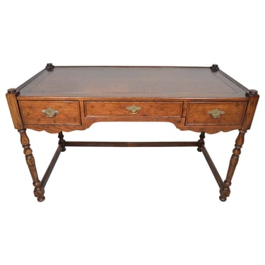 Henredon Heritage Regency Walnut Writing Desk circa 1960 