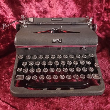 Royal Aristocrat Manual Portable Typewriter with Case, 1940 