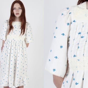 Flutter Sleeve Dress / Boho Tiny Blue Floral Dress / Vintage 70s Tiered Ruffle Hemline 
