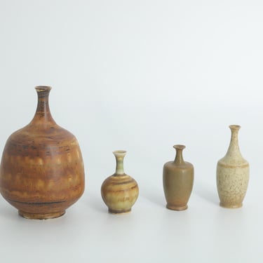 Small Mid-Century Scandinavian Modern Collectible Brown Stoneware Vases by Gunnar Borg for Höganäs Ceramics, 1960s, Set of 4 