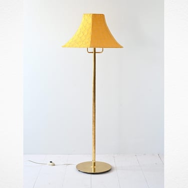 Vintage Yellow Lampshade Floor Lamp – Mid-Century Golden Metal Base 