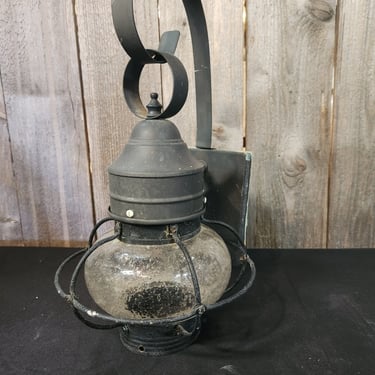 Outdoor Nantucket Wall Sconce with Seedy Glass 7.25W x 14.5H