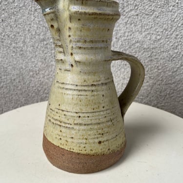 Vintage stoneware beige brown bohemian pottery pitcher with lid size 8.5” x 3.5-5.5” stamped 