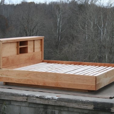 NcRnC12 *Solid Hardwood Floating Platform Bed with Large Cabinet Head Board and Sliding Doors, natural color 