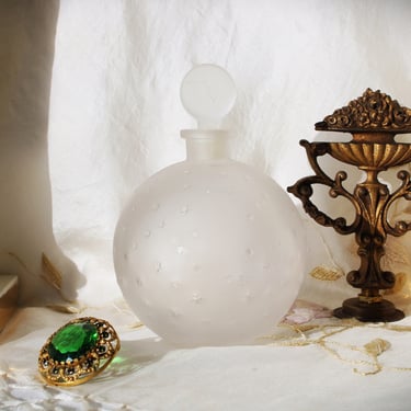 Vintage Lalique Worth Dans La Nuit Parfum, Perfume 13 oz. Flacon Frosted Glass Bottle with Stars 