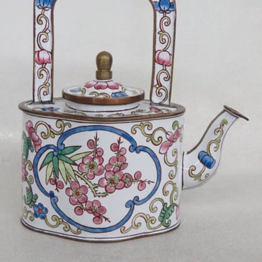 Kelvin Chen Enamel Cloisonne Miniature Teapot Flowers With Pink Peonies 2823B
