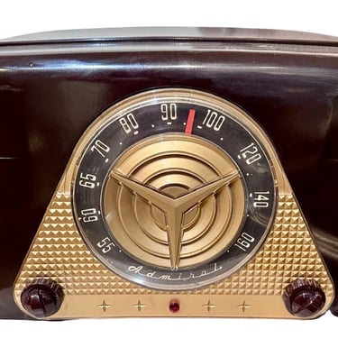 Admiral Radio and Phonograph with Bluetooth Speaker