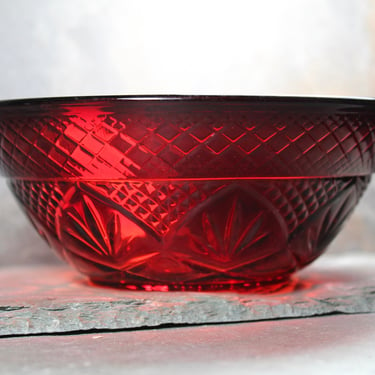 Set of 3 Ruby Pressed Glass Salad Bowls | Cristal D'Arques-Durand Pressed Glass Antique Ruby Cereal Bowls 