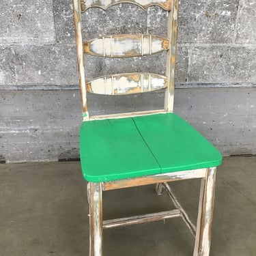 Adorable Shabby Chic Chair (Seattle)