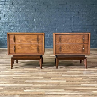 Pair of Mid-Century Modern Sculpted Night Stands by American of Martinsville, c.1960’s 