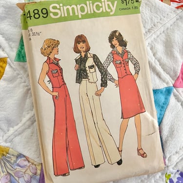 Vintage 70s Sewing Pattern, Bell Bottoms, Wide Legs Pants, Vest, Tops, Complete Instructions, Simplicity 7489 