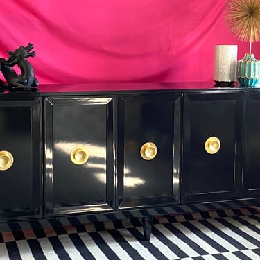 Lacquered Modern Credenza in Black 