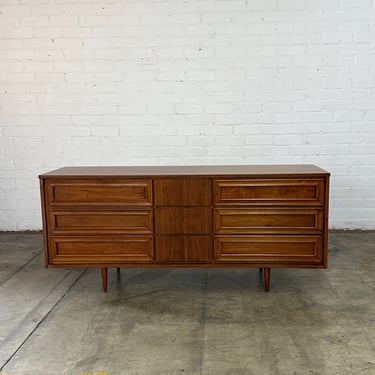 Lowboy dresser in Walnut 