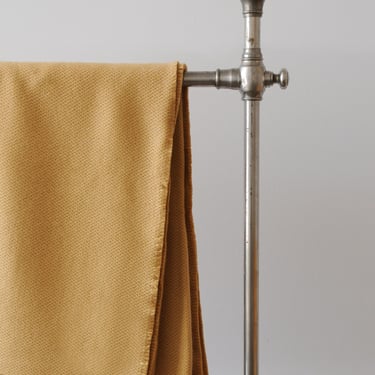 SMALL CASHMERE BLANKET in Gold