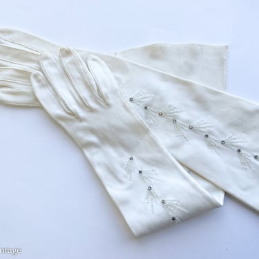 1950s White Beaded Evening Gloves | 50s White Rhinestone & Beaded Gloves | X Small 