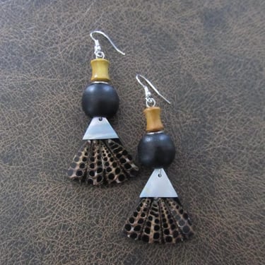 Mother of pearl shell fan shaped dangle earrings 
